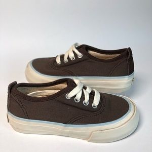 MORGAN & Milo organic Boys canvas shoes in US 9.5